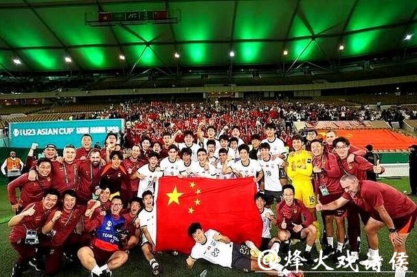 U23国足首进决赛！安东尼奥被队员高高抛起，他值得如此礼遇
